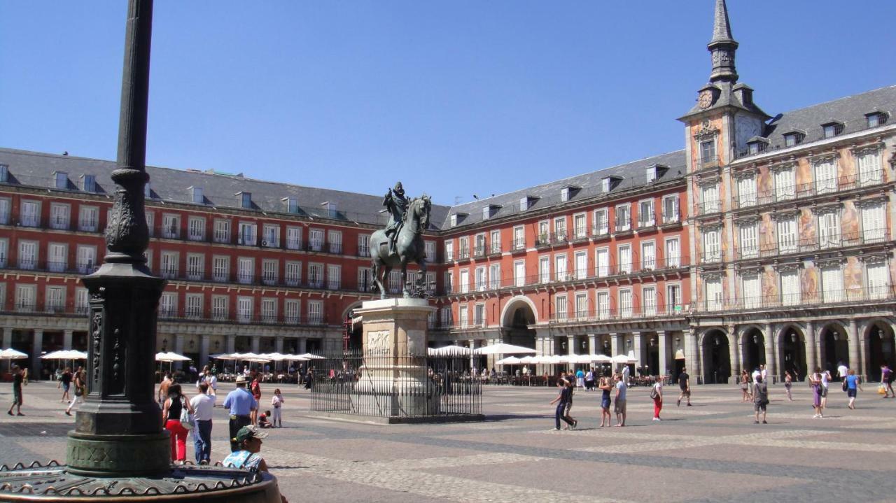 I ❤ Madrid Centre! La Latina - Plaza Mayor Екстериор снимка